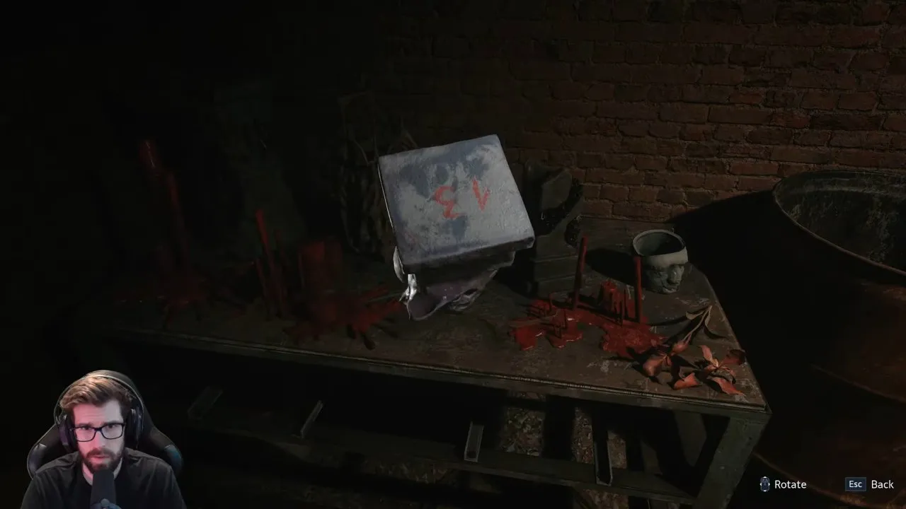 The 13 clue near the keypad door
